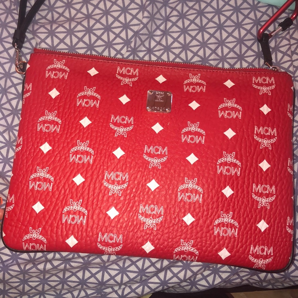MCM red medium pouch